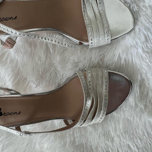 Sandal - Picture 7 of 10